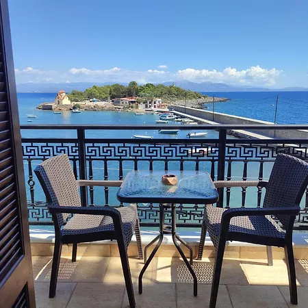 L' Atoll D' Helene *