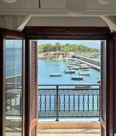 Апартаменты L' Atoll D' Helene Гитион