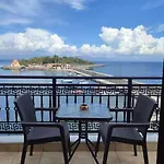 L' Atoll D' Helene Apartment *
