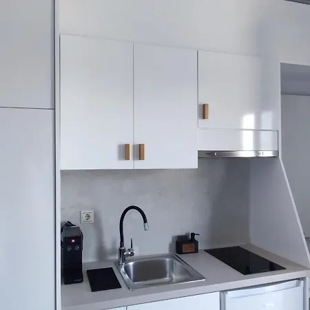 L' Atoll D' Helene Gythio