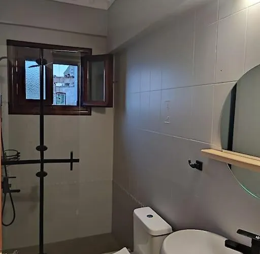 L' Atoll D' Helene * Gythio